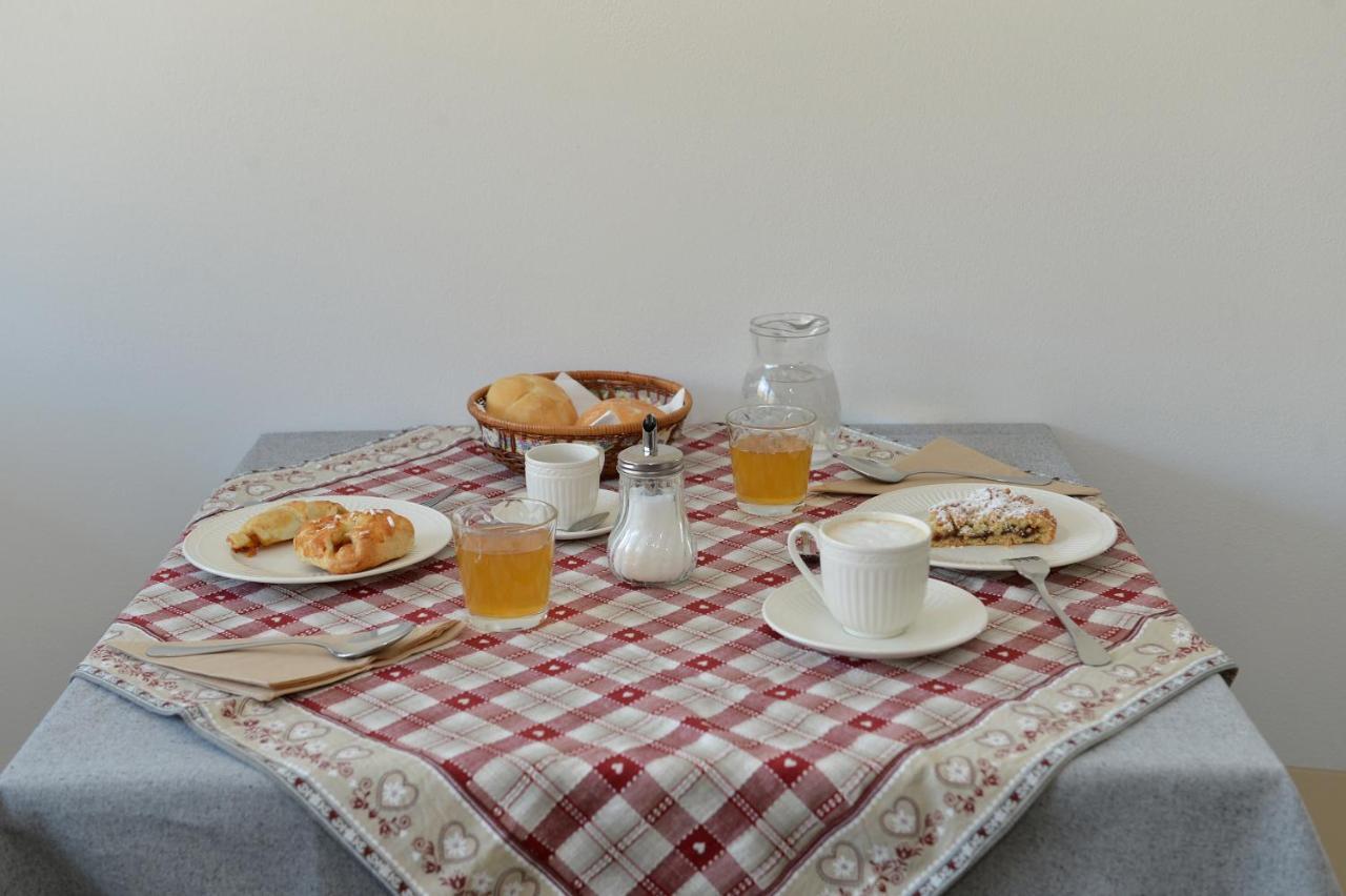 Bed And Breakfast Navis Nave San Rocco Екстер'єр фото